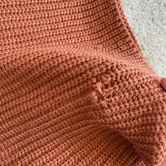 Cropped Swiss Dot Orange Knit Long Sleeve Sweater - Picture 4 of 5